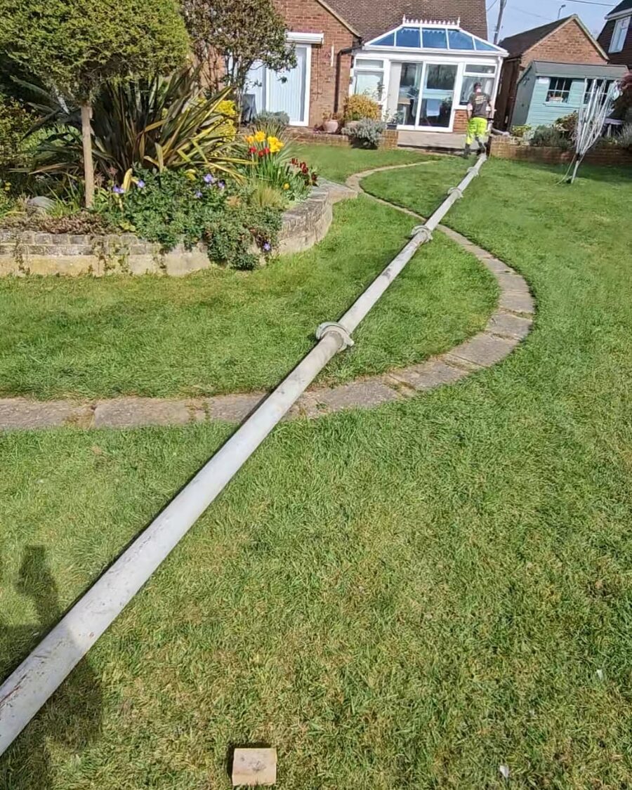 Rear-Garden Pour